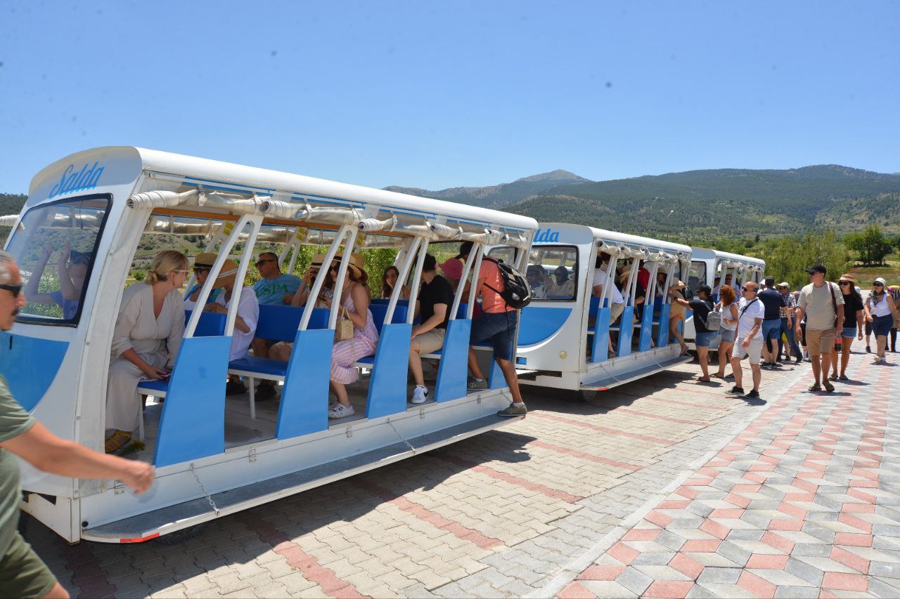 Salda Gölü